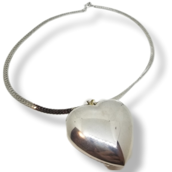 VINTAGE RHINESTONE SILVERPLATE PUFFED HEART PENDANT & HERRINGBONE CHAIN NECKLACE - Picture 7 of 8